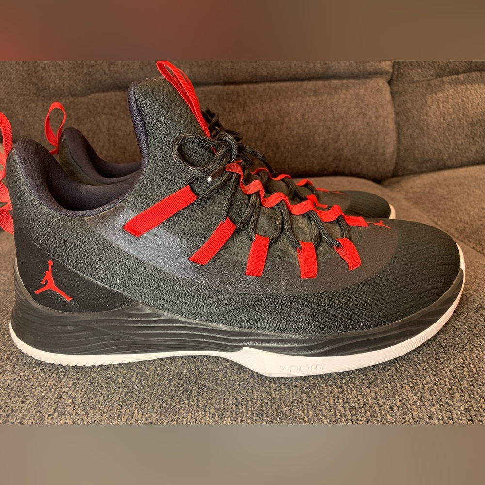 Jordan Black and Red Athletic Shoes - Picture 5 of 8